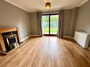 Lounge- click for photo gallery